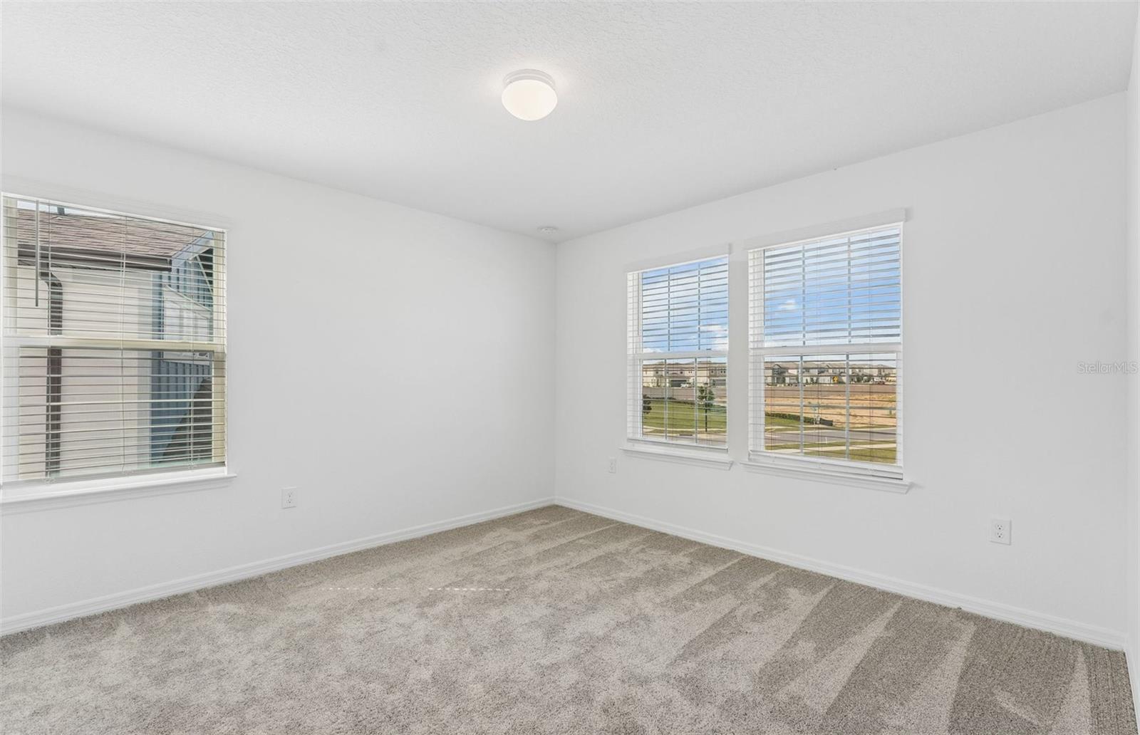 SILVERLAKE PHASE 2 - Residential