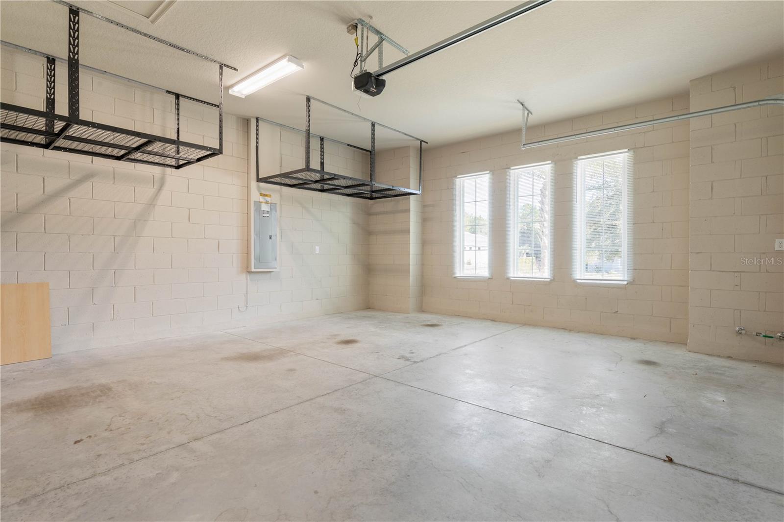 CONSERVATORY/HAMMOCK BEACH - Residential