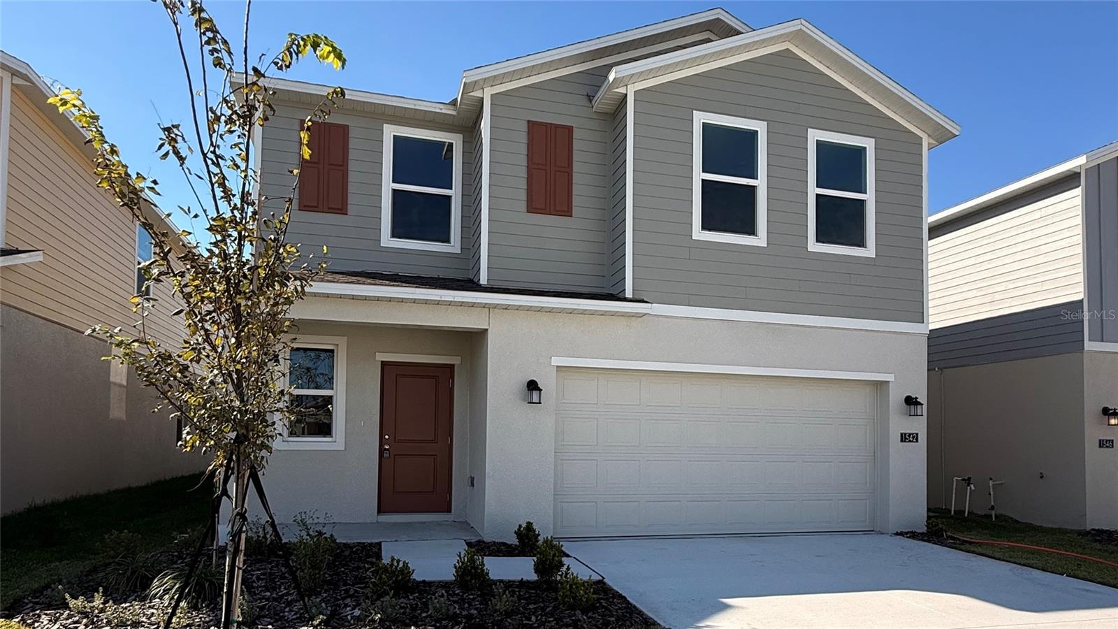 PEACE CREEK RESERVE 40'S - Residential Lease