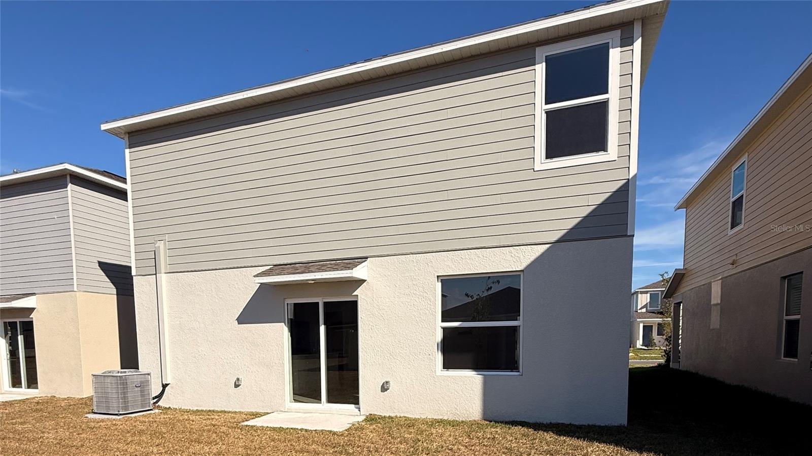 PEACE CREEK RESERVE 40'S - Residential Lease