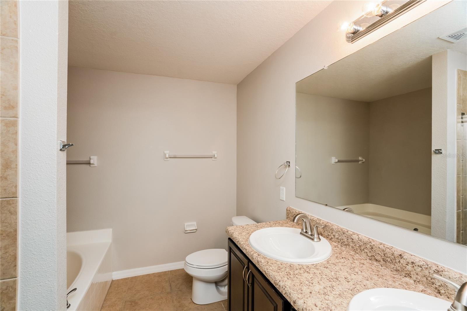 ABBEY GLEN I A-E - Residential