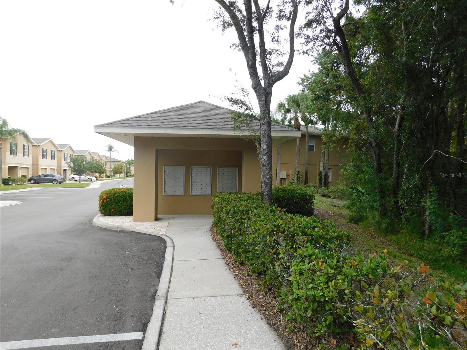 EDGEWATER PLACE - Residential