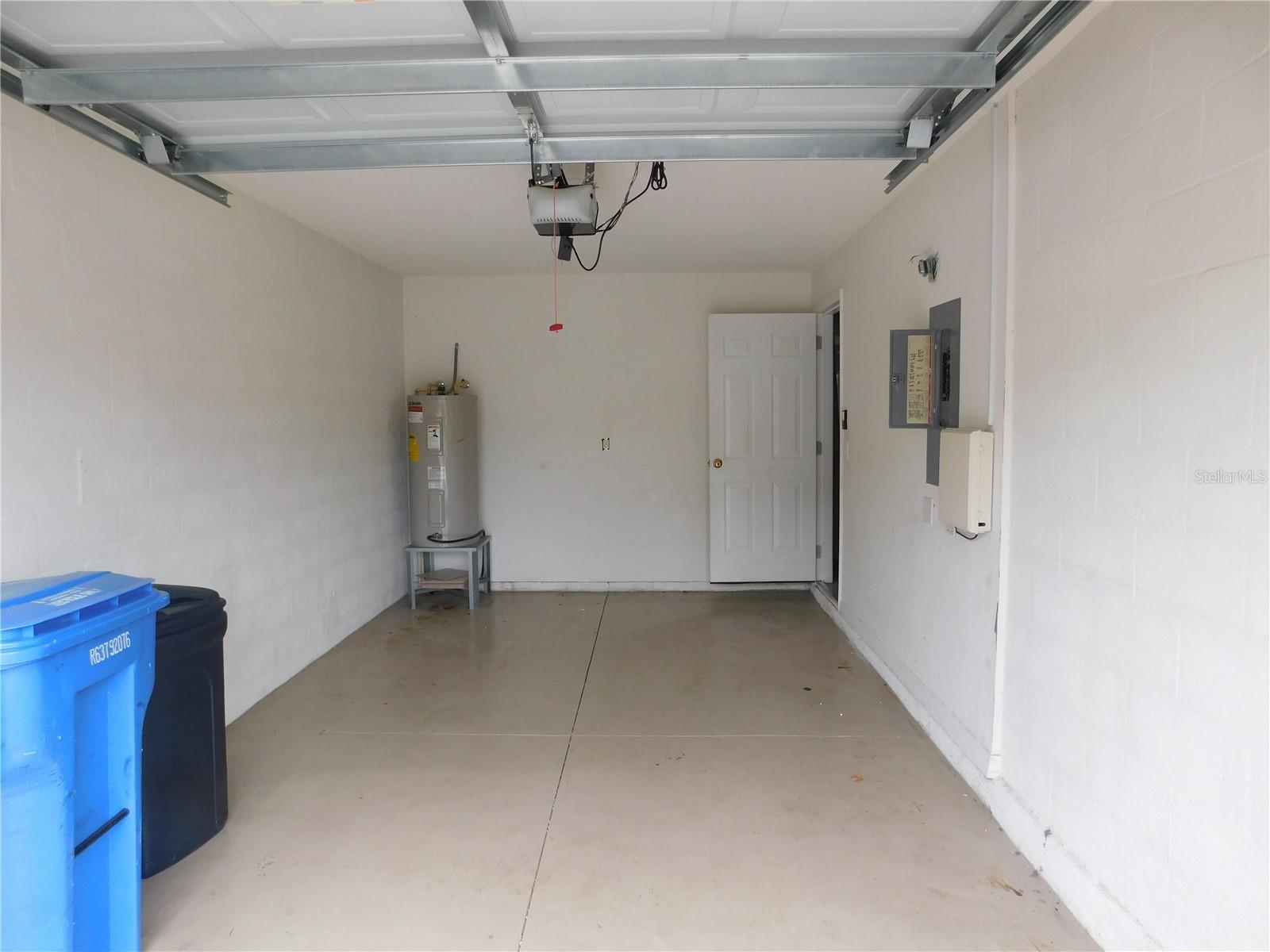 EDGEWATER PLACE - Residential