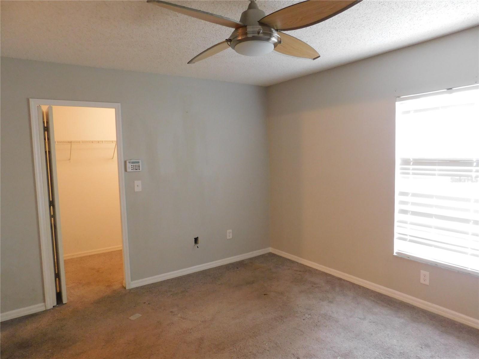 EDGEWATER PLACE - Residential