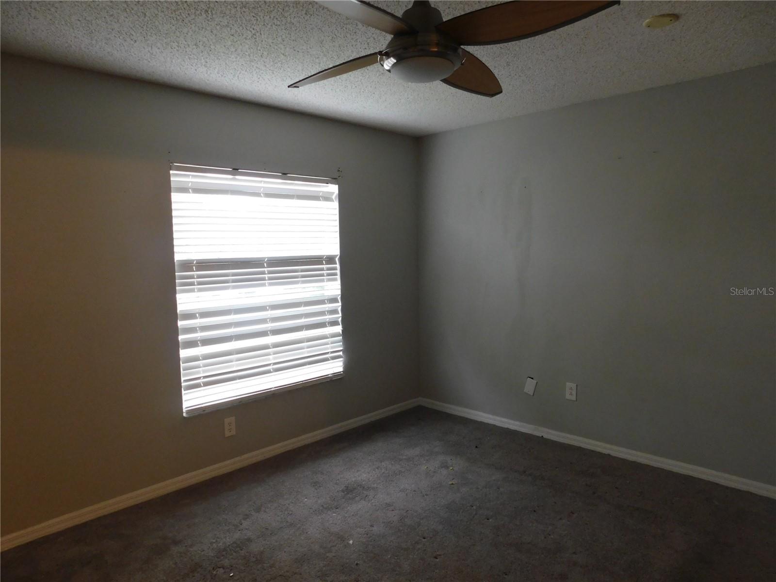 EDGEWATER PLACE - Residential