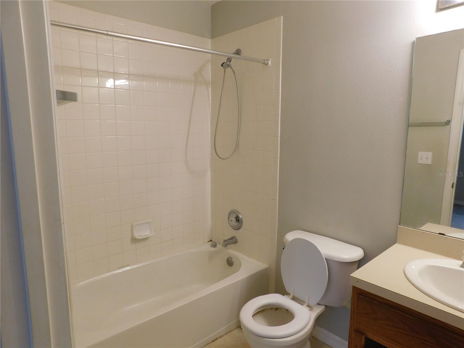 EDGEWATER PLACE - Residential