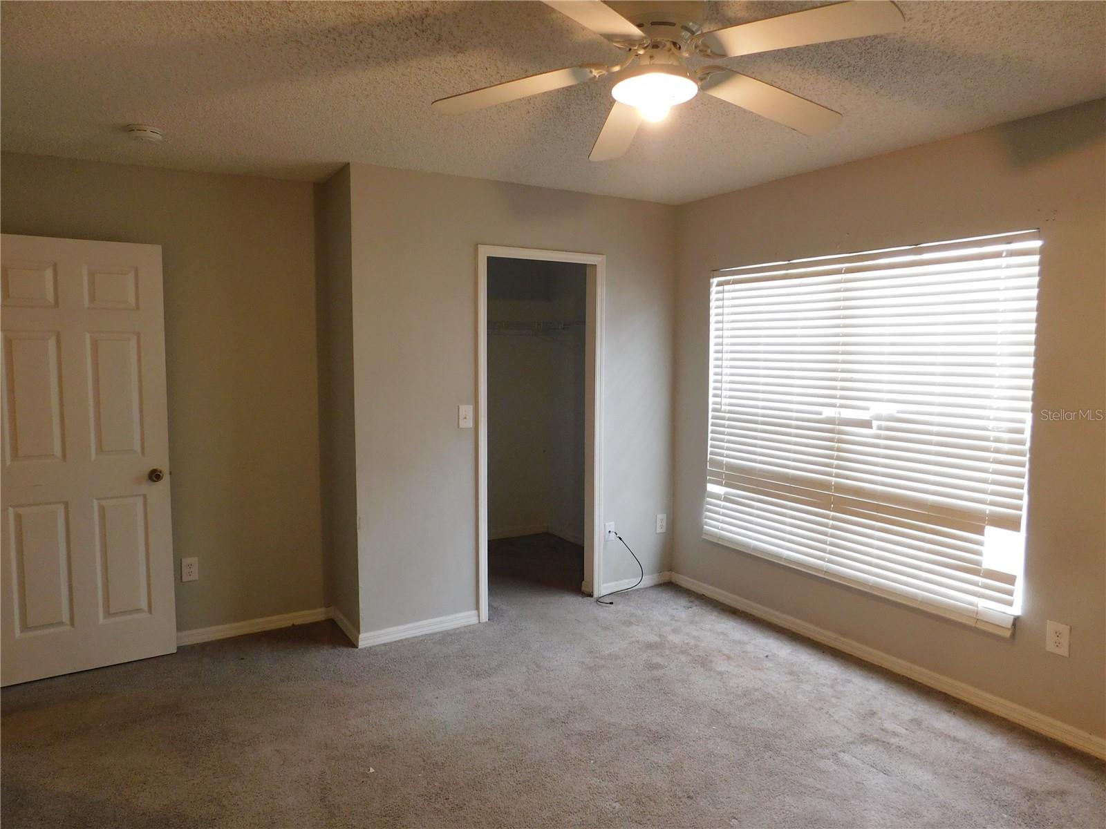 EDGEWATER PLACE - Residential