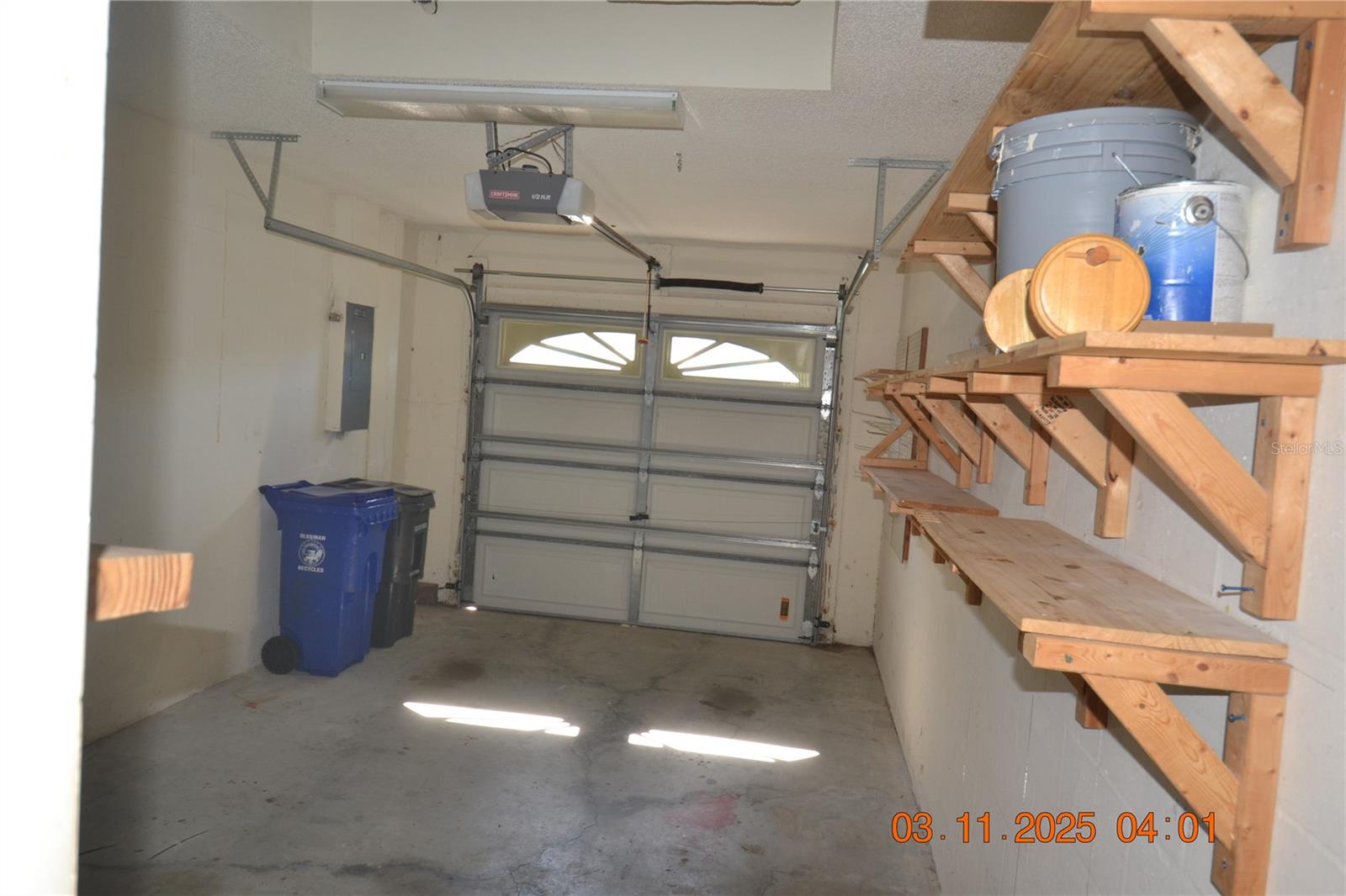 SUN KETCH TWNHMS AT CYPRESS LAKES - Residential Lease