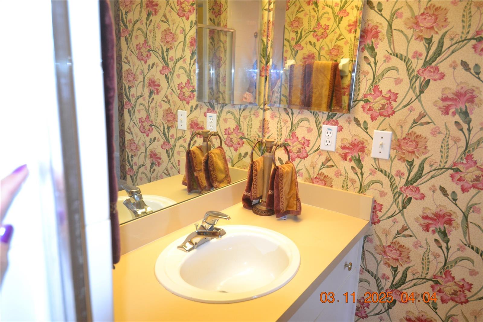 SUN KETCH TWNHMS AT CYPRESS LAKES - Residential Lease