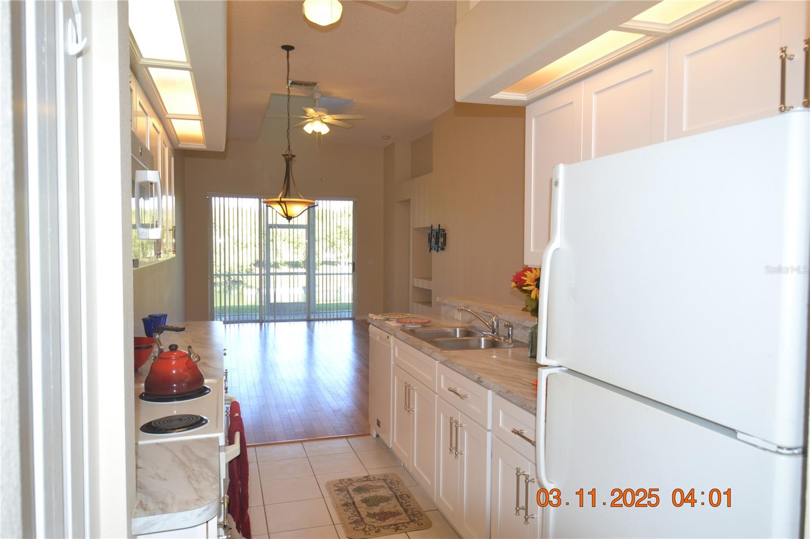 SUN KETCH TWNHMS AT CYPRESS LAKES - Residential Lease
