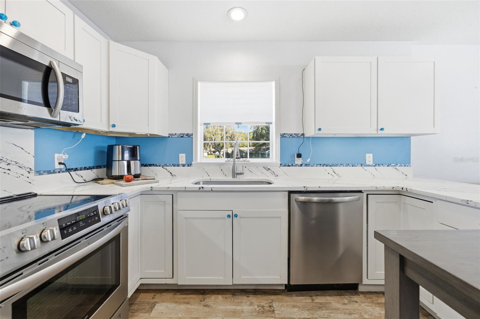 HILLCREST ESTATES - Residential