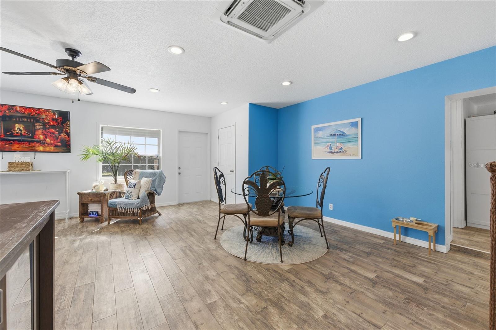 HILLCREST ESTATES - Residential