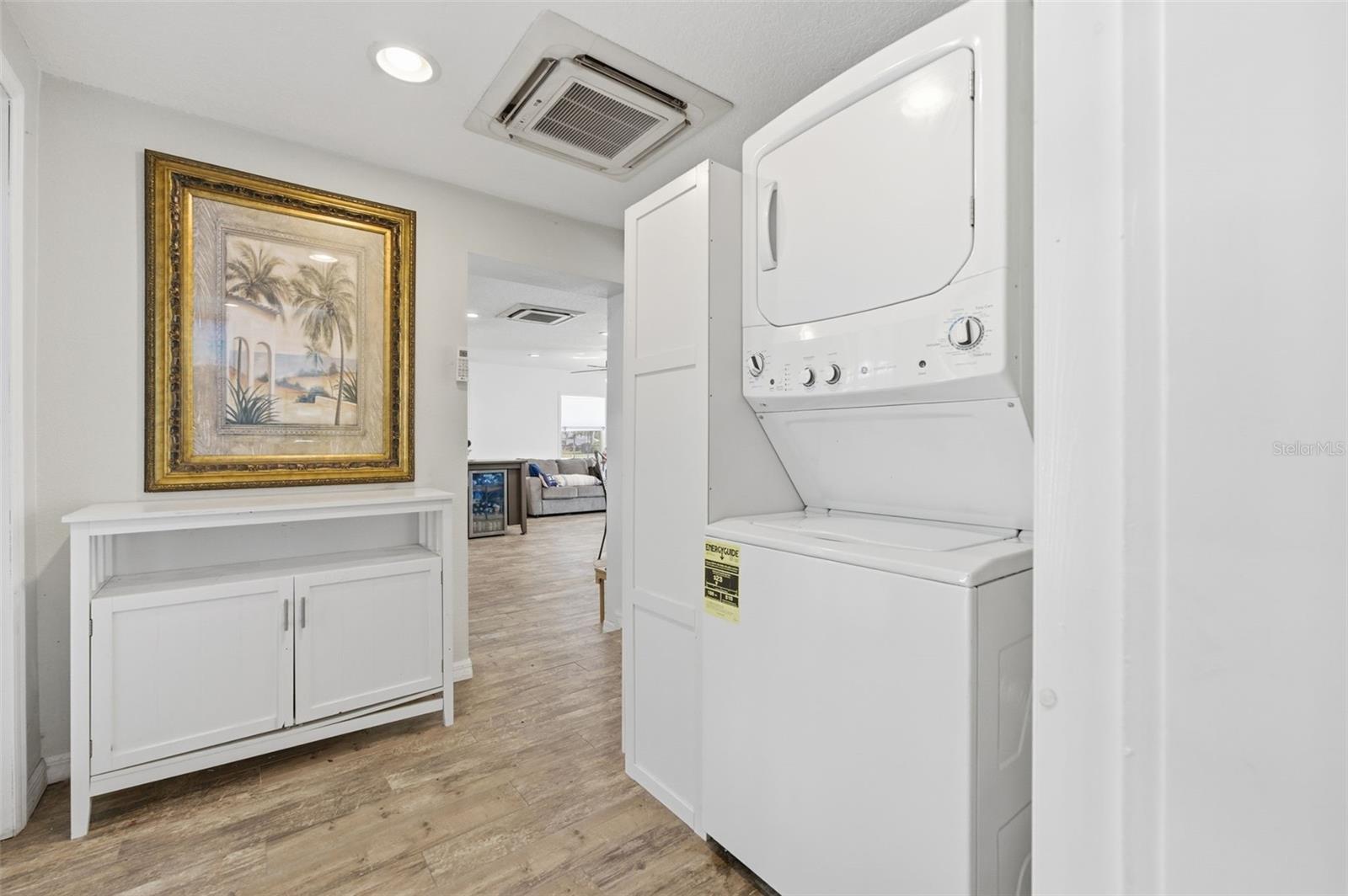 HILLCREST ESTATES - Residential