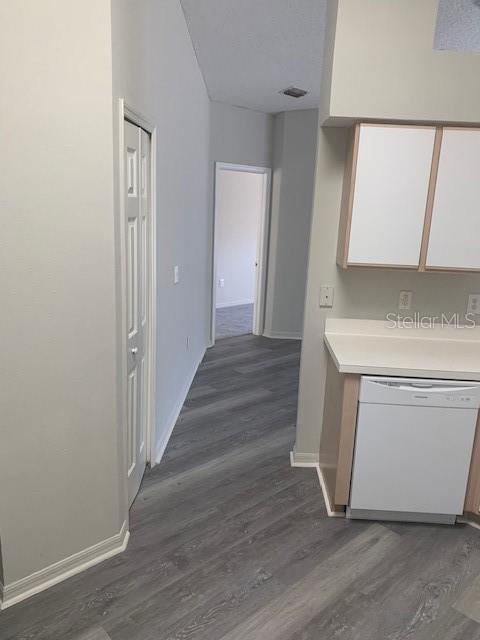 SOMERSET TR D - Residential Lease