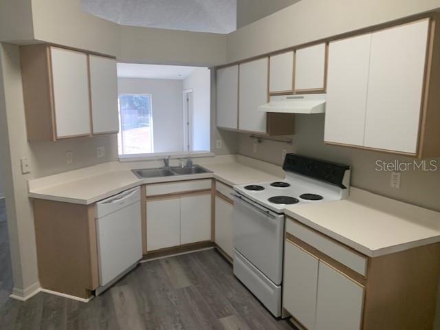 SOMERSET TR D - Residential Lease