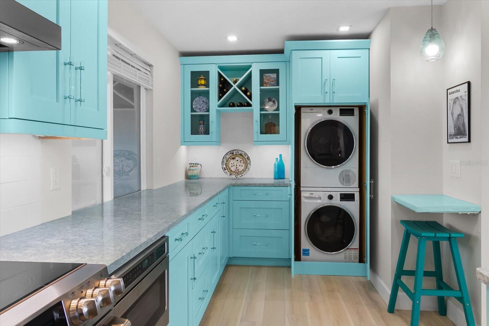 HARBOR HOUSE - Residential