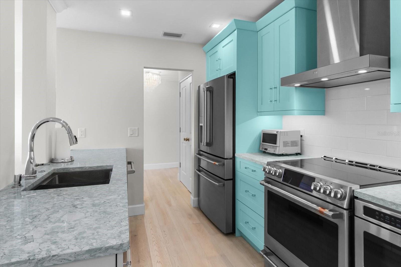 HARBOR HOUSE - Residential