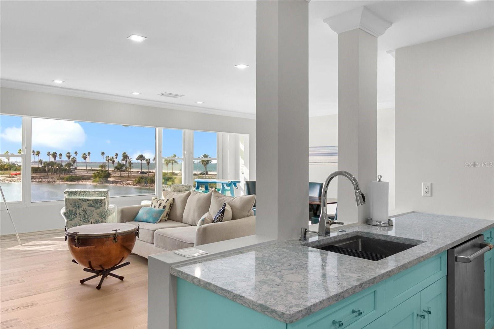 HARBOR HOUSE - Residential