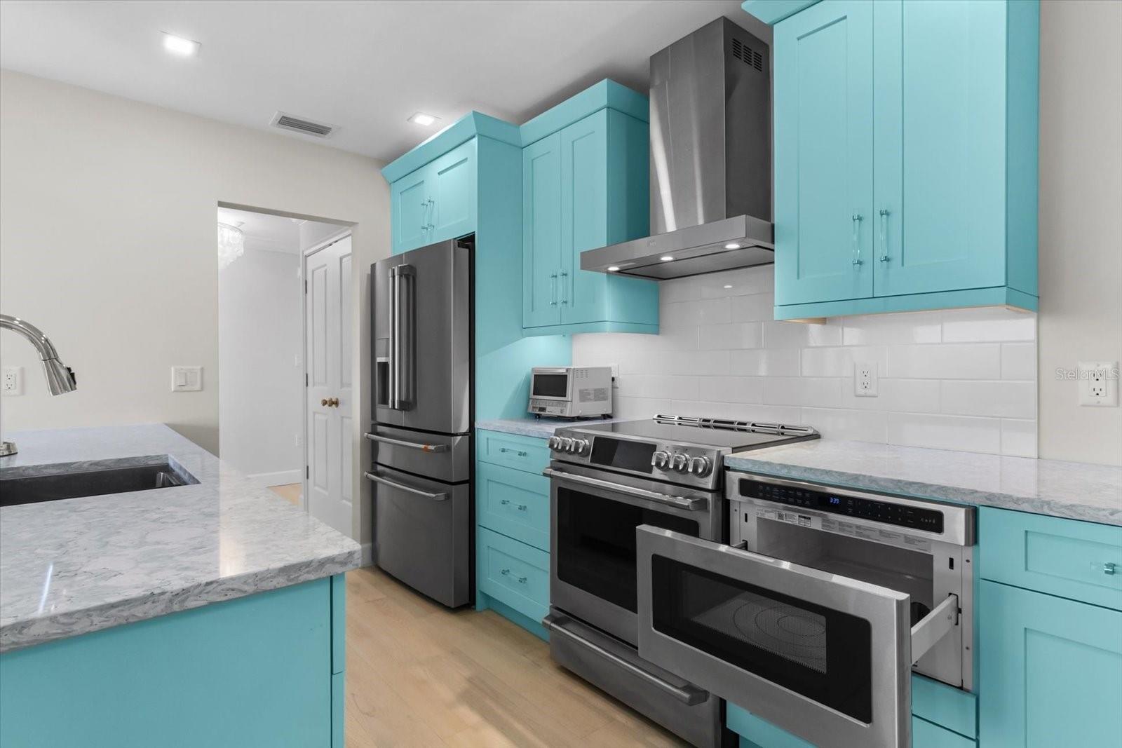 HARBOR HOUSE - Residential