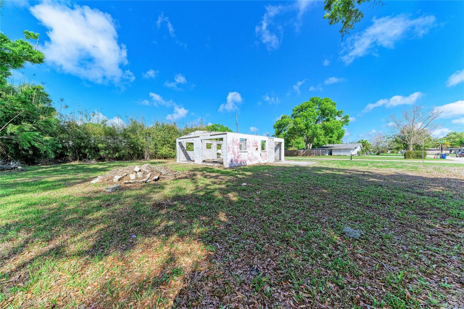 KENSINGTON PARK - Land