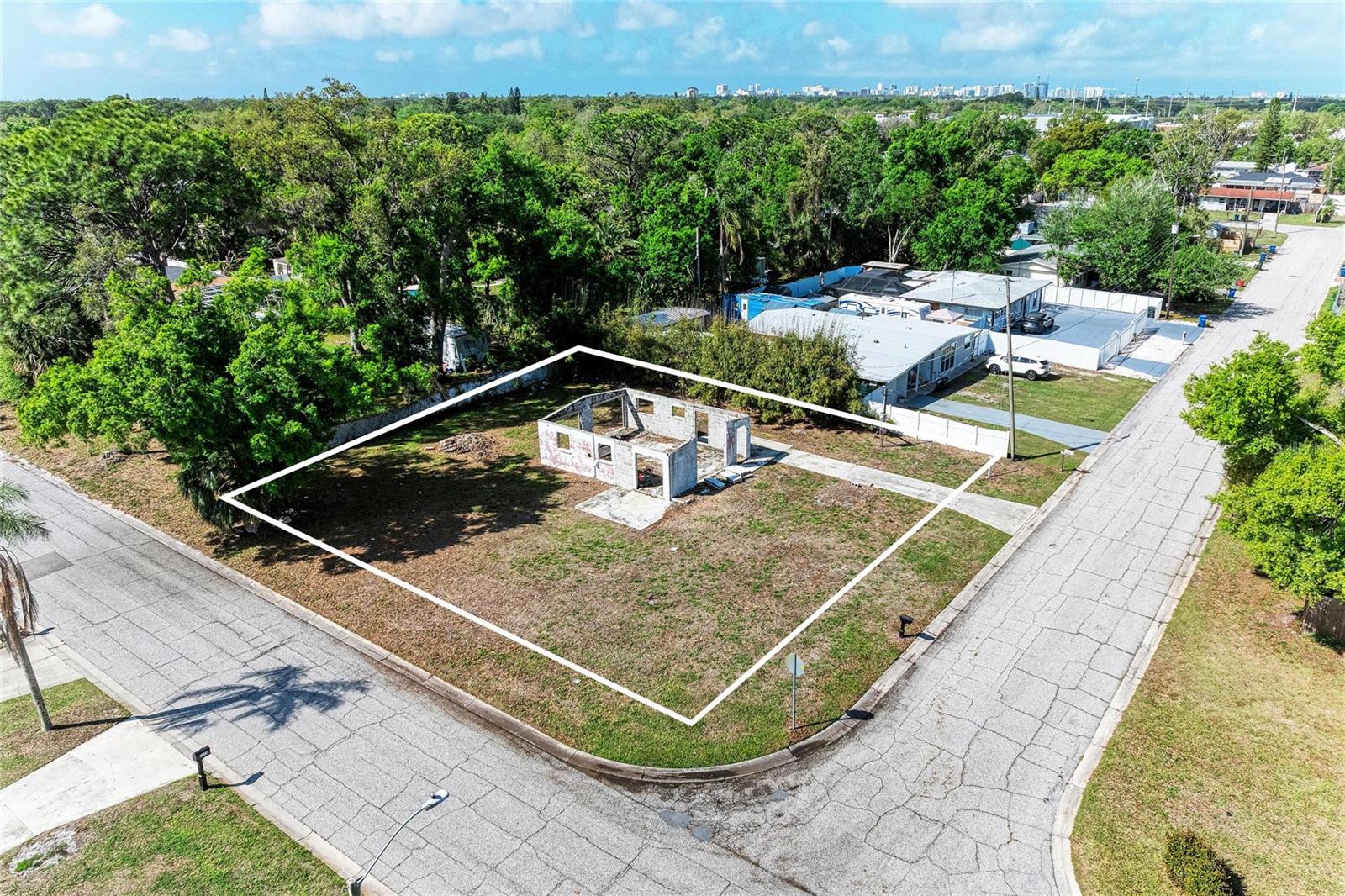 KENSINGTON PARK - Land