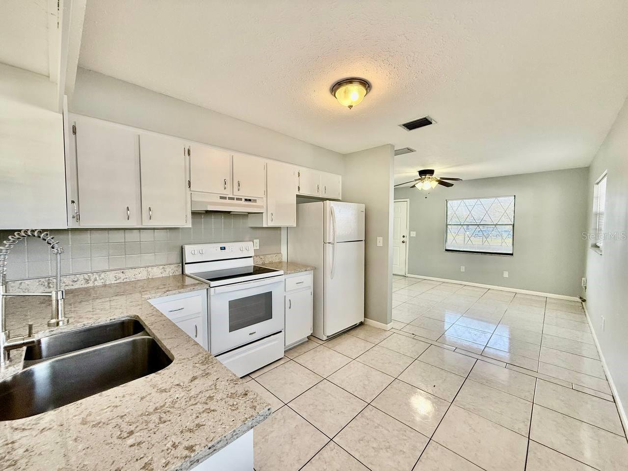 UNPLATTED - Residential Lease