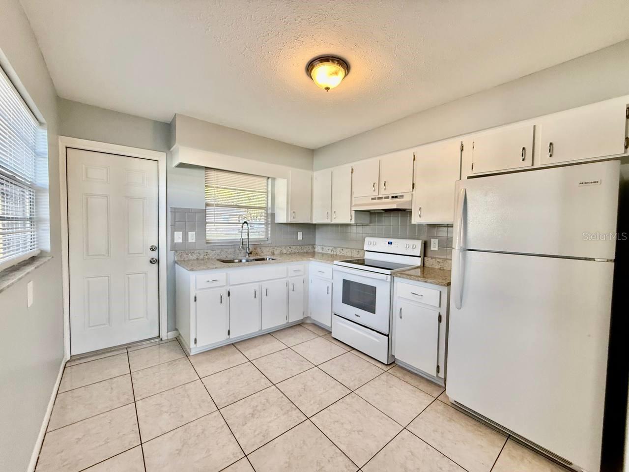 UNPLATTED - Residential Lease