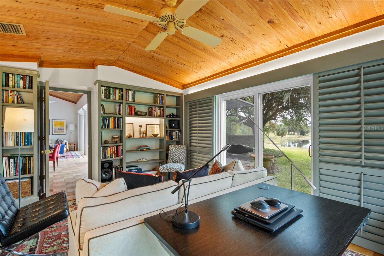 MOUNTAIN LAKE ESTATES - Residential