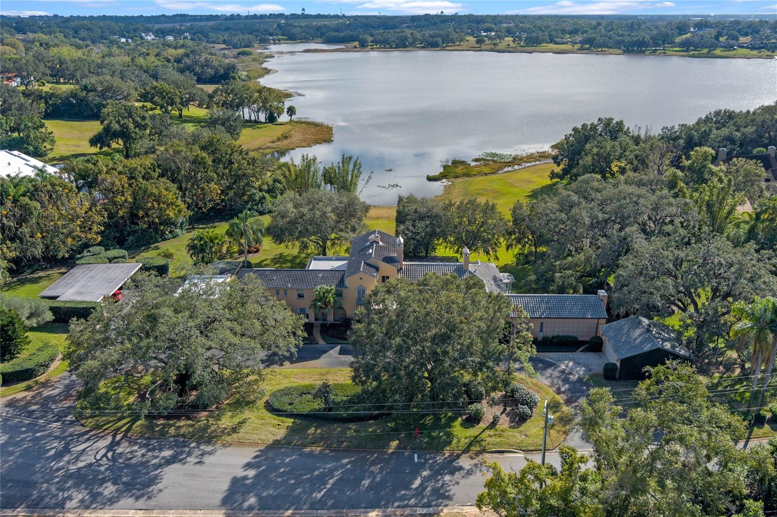 MOUNTAIN LAKE ESTATES - Residential