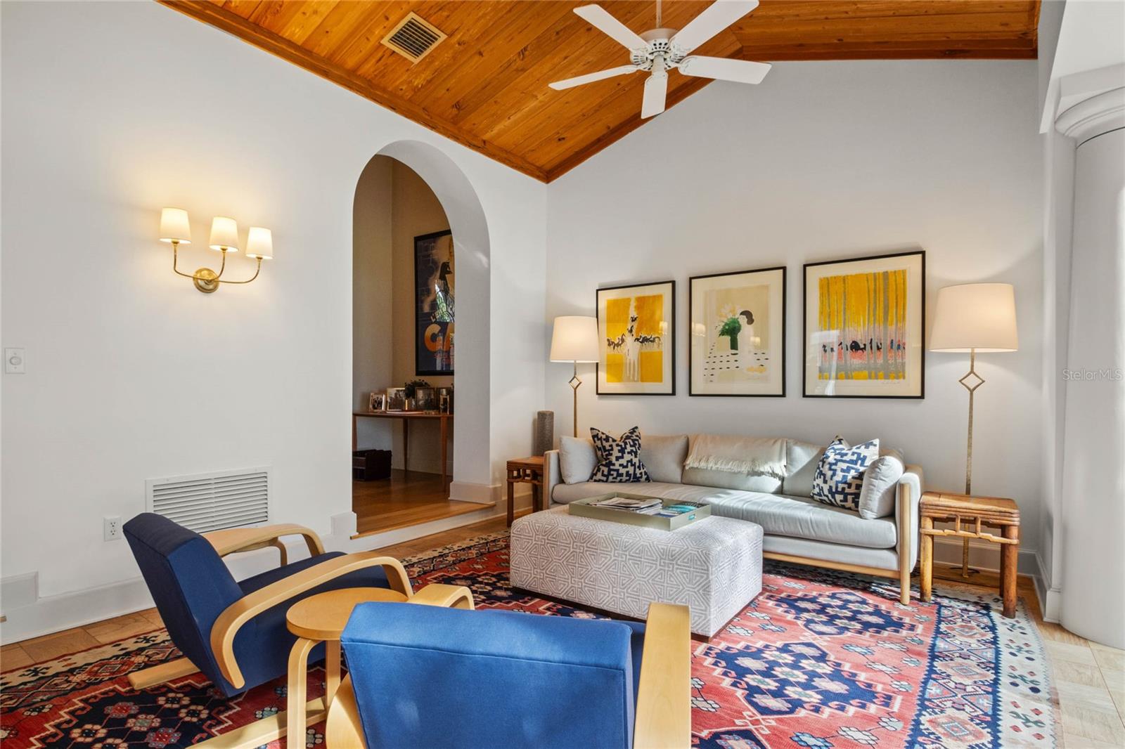 MOUNTAIN LAKE ESTATES - Residential