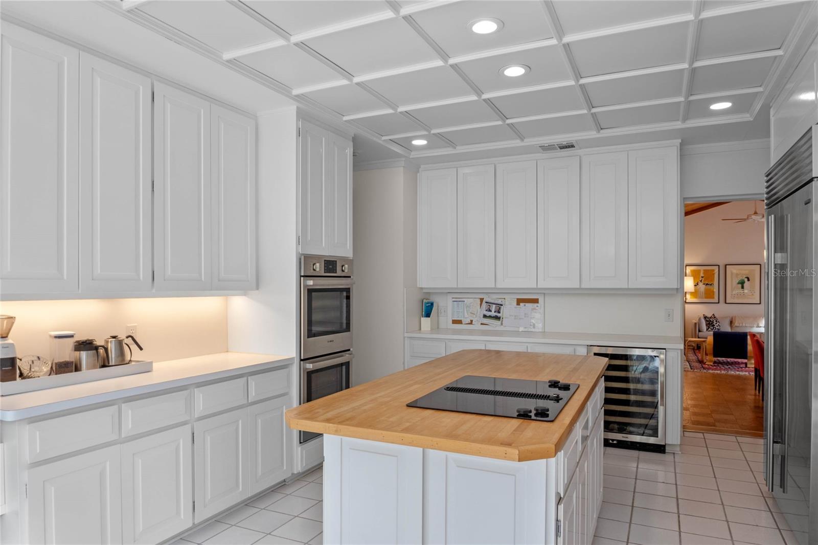 MOUNTAIN LAKE ESTATES - Residential