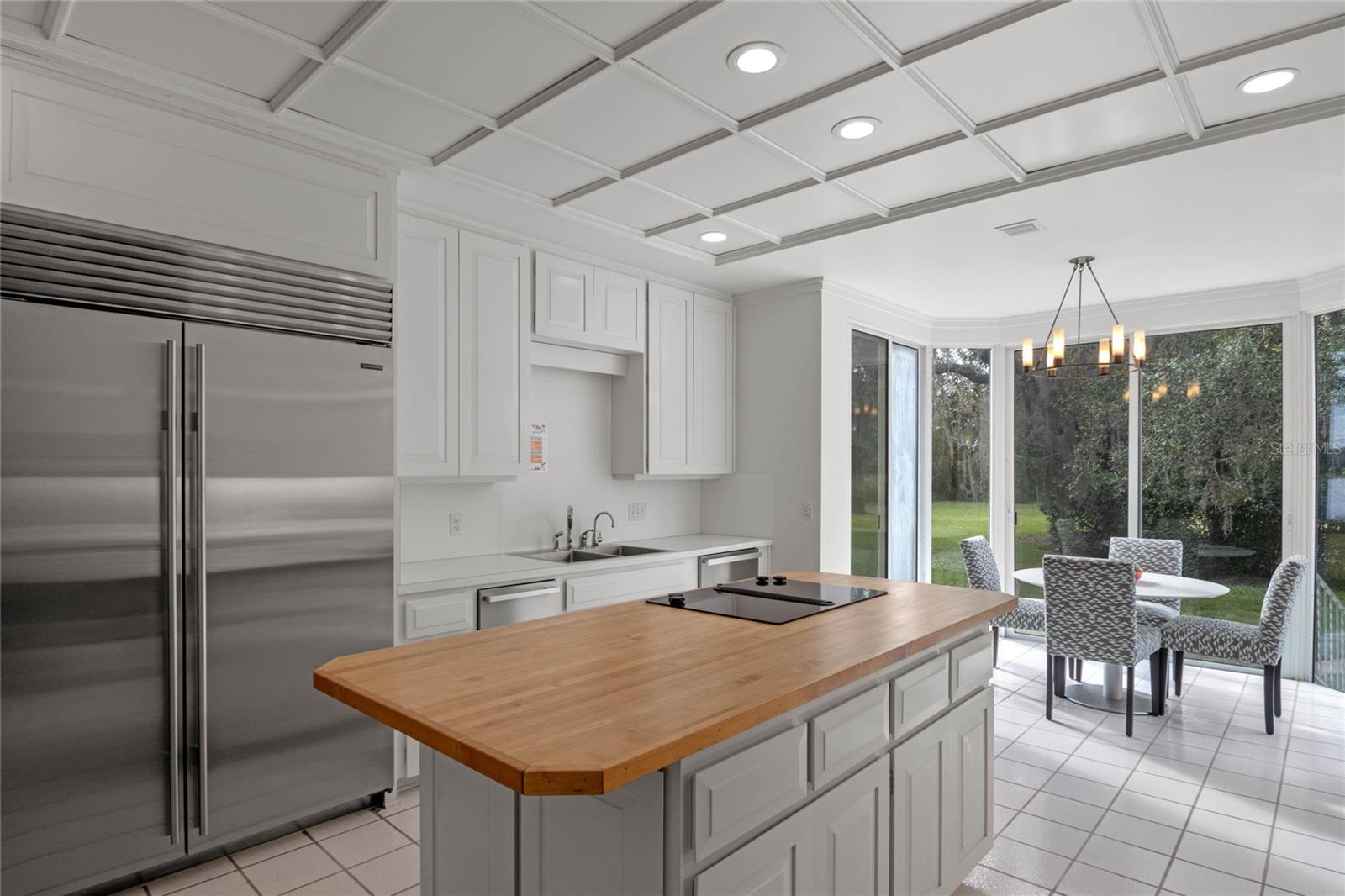 MOUNTAIN LAKE ESTATES - Residential