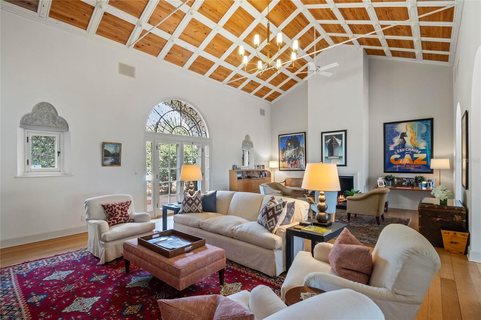 MOUNTAIN LAKE ESTATES - Residential