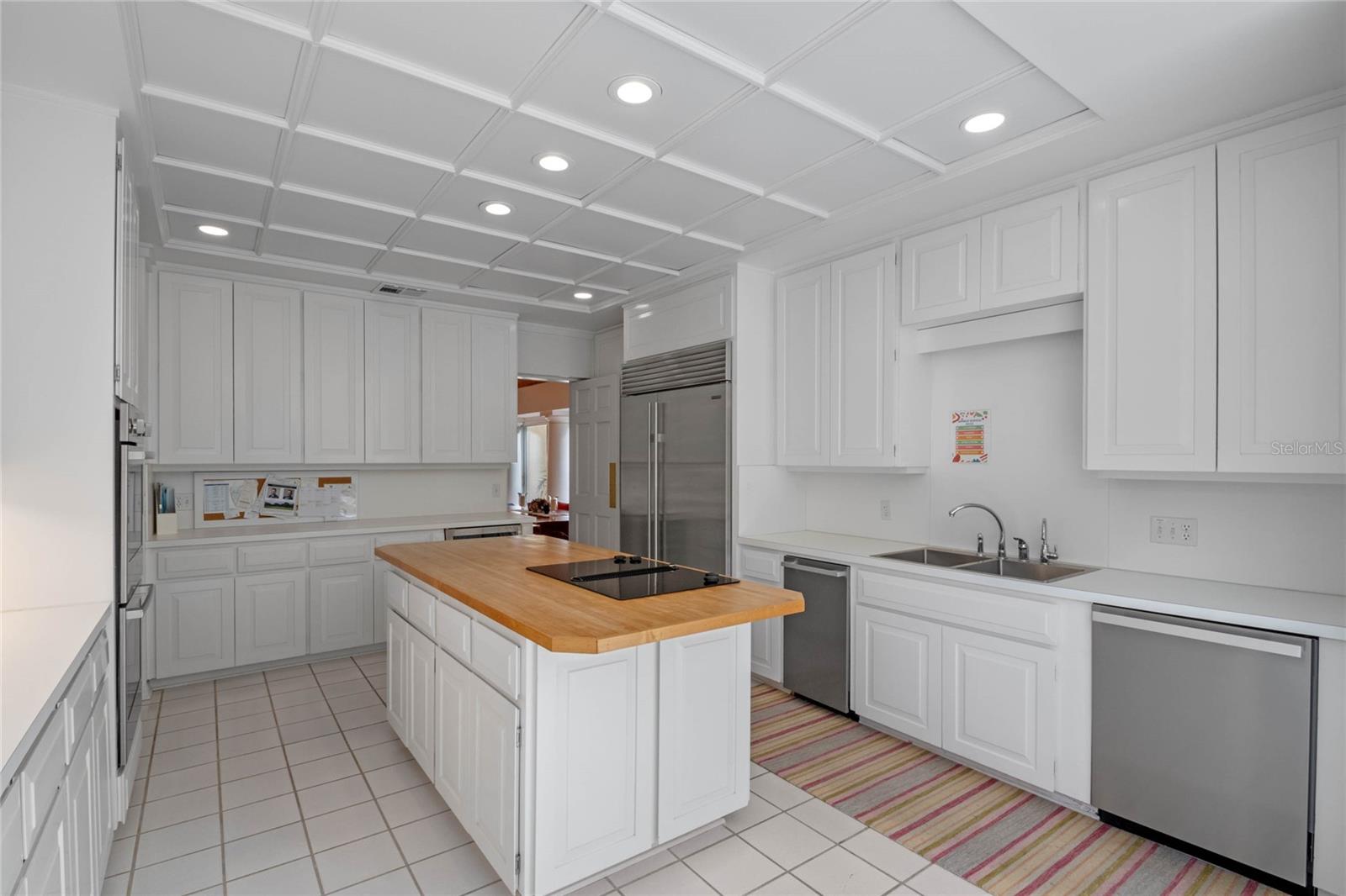 MOUNTAIN LAKE ESTATES - Residential