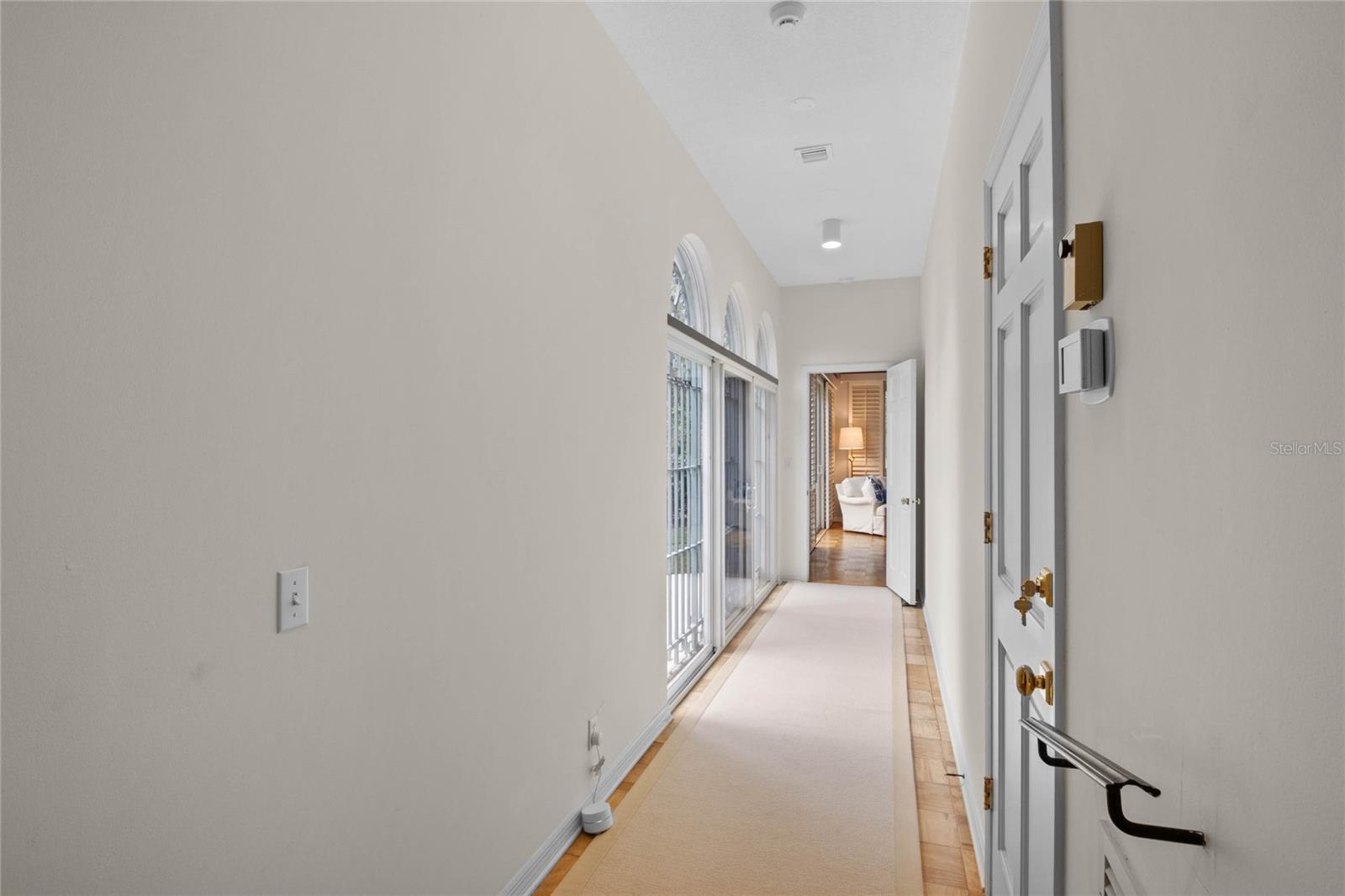 MOUNTAIN LAKE ESTATES - Residential