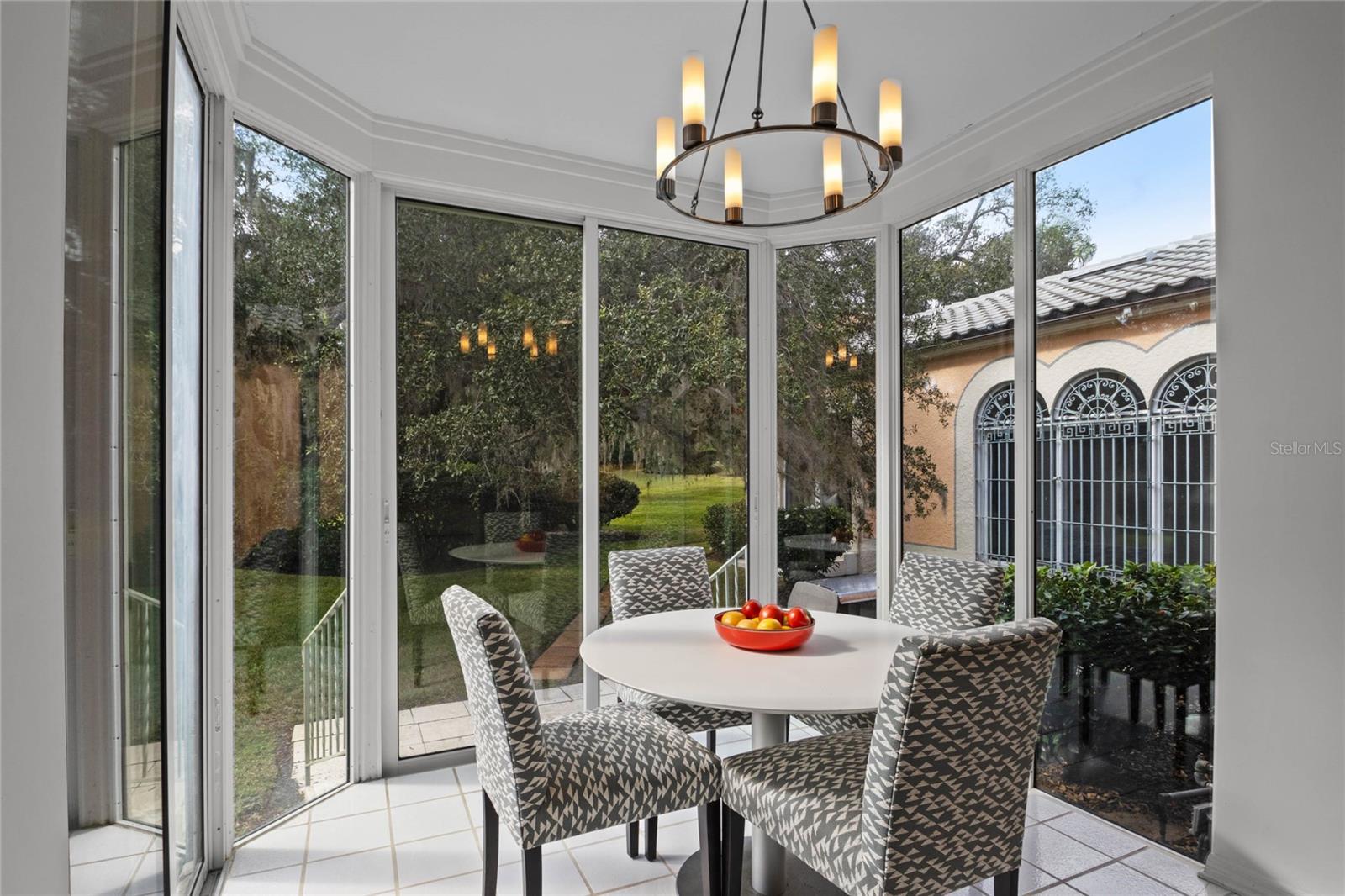 MOUNTAIN LAKE ESTATES - Residential