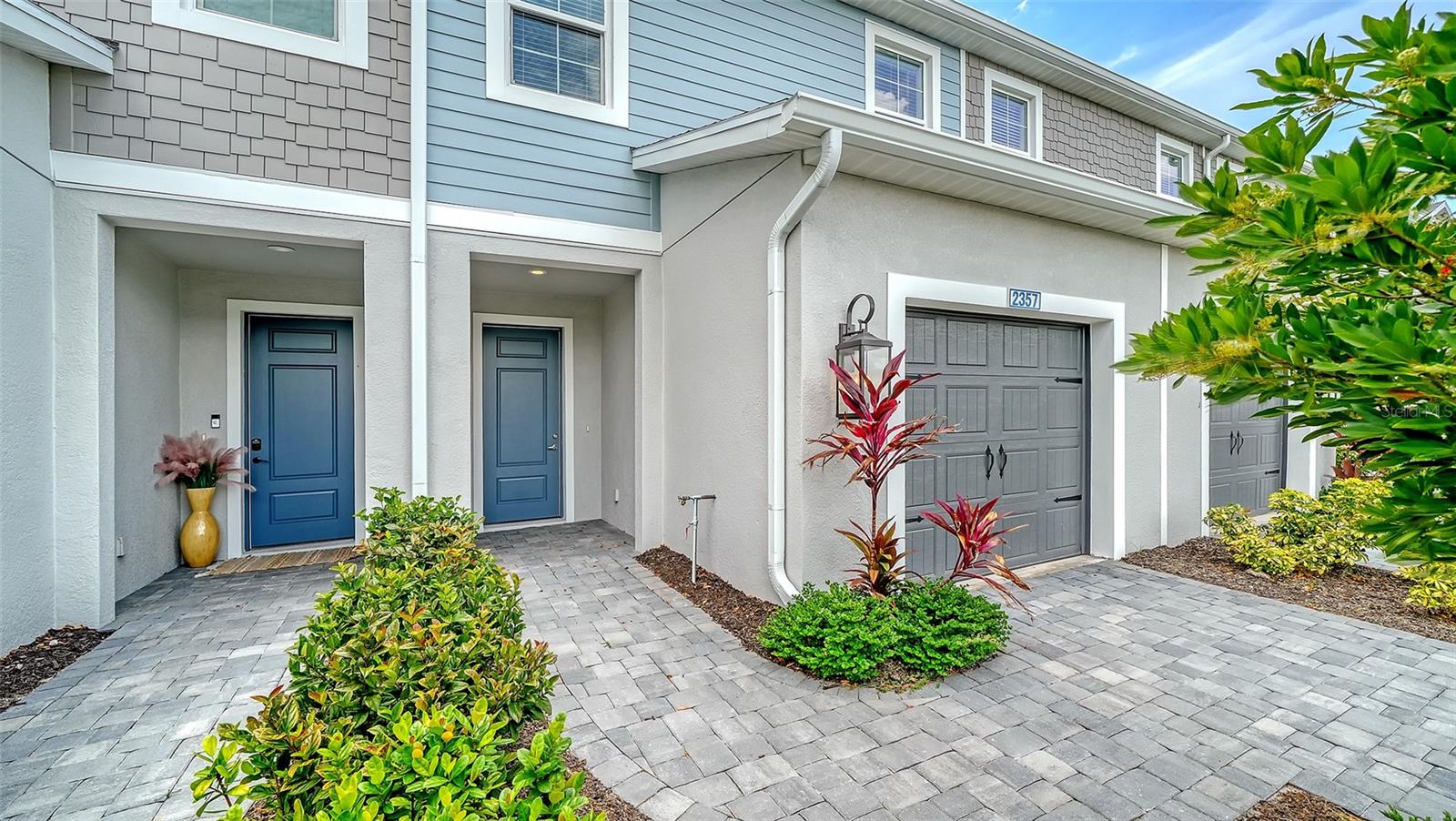 2357 WASHINGTON PALM COURT