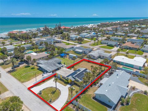 Photo of 216 Ocean Terrace, Ormond Beach, FL 32176 (MLS # V4948771)