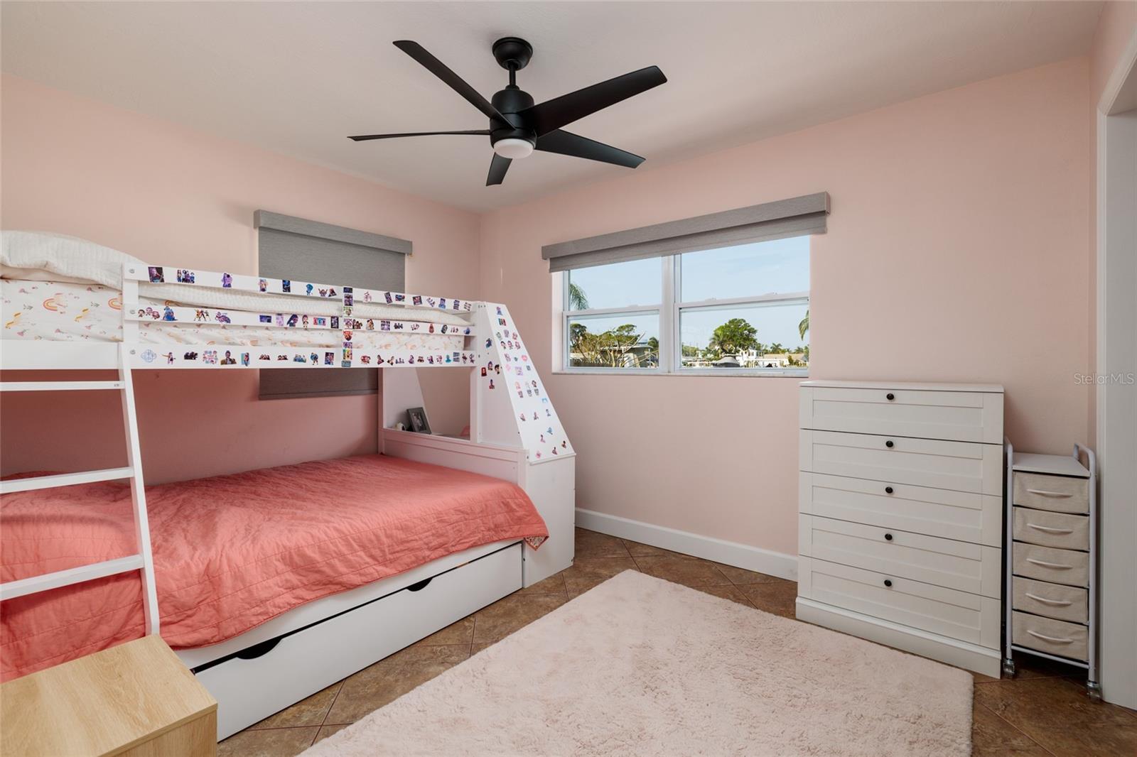 SUN PLAZA ISLES SEC 3 - Residential