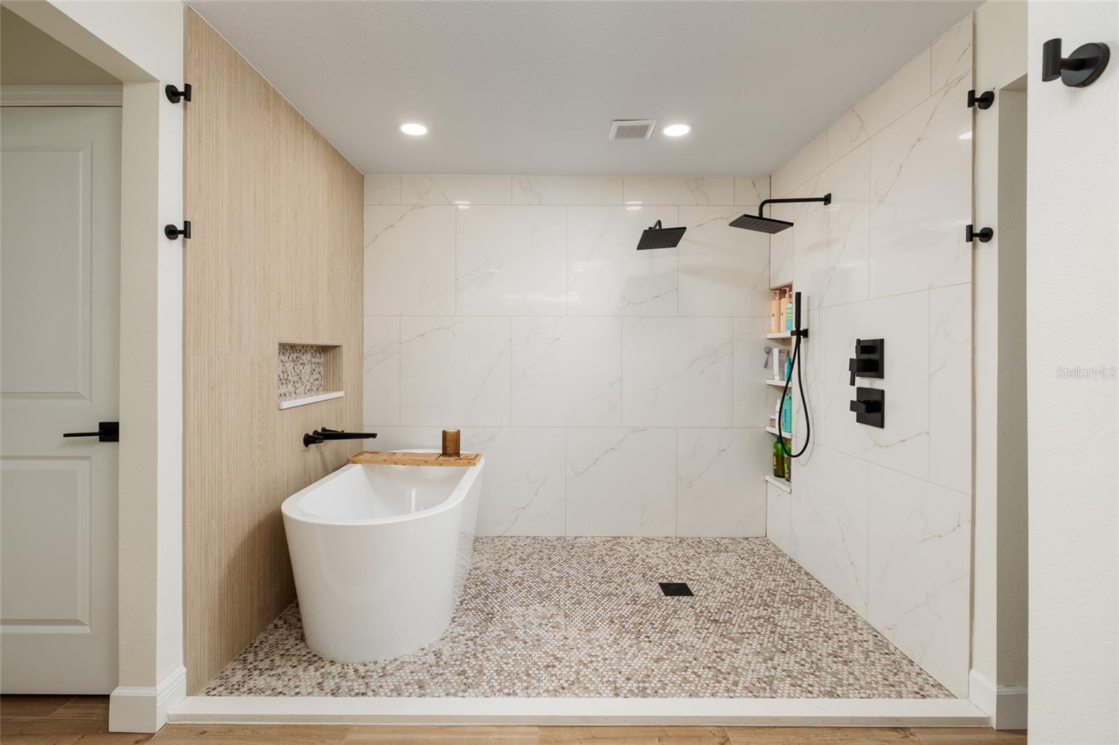 SUN PLAZA ISLES SEC 3 - Residential