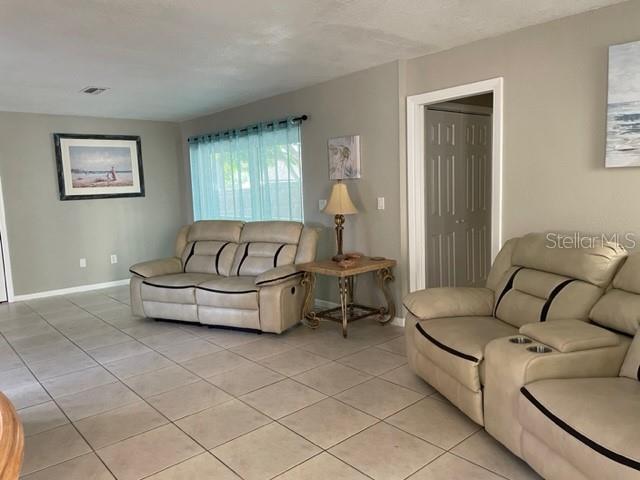 403 ORIOLE CIRCLE
