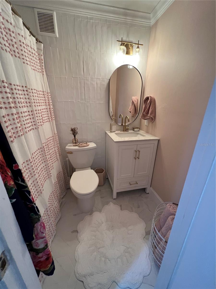 HAMPSHIRE HOUSE - Residential