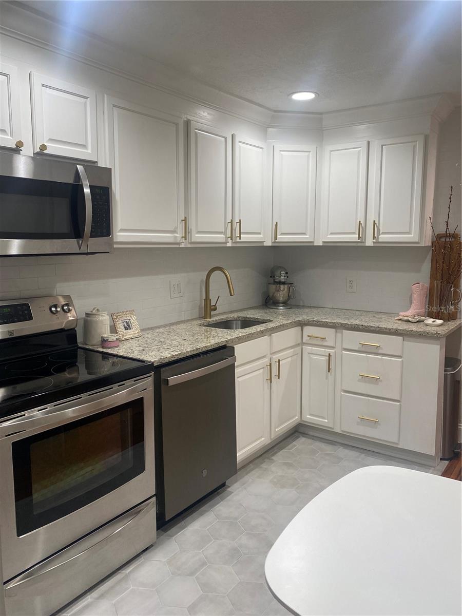 HAMPSHIRE HOUSE - Residential