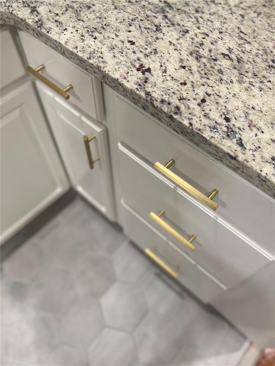 HAMPSHIRE HOUSE - Residential