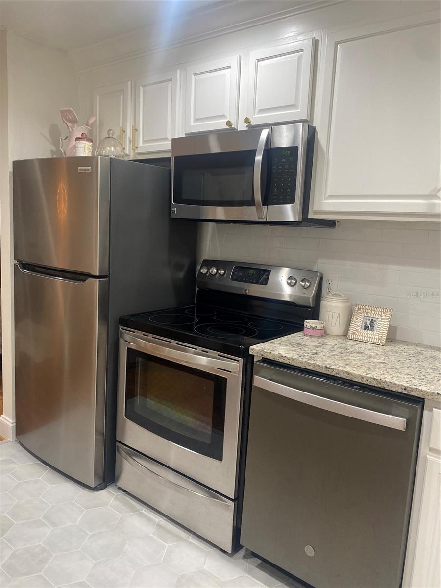 HAMPSHIRE HOUSE - Residential