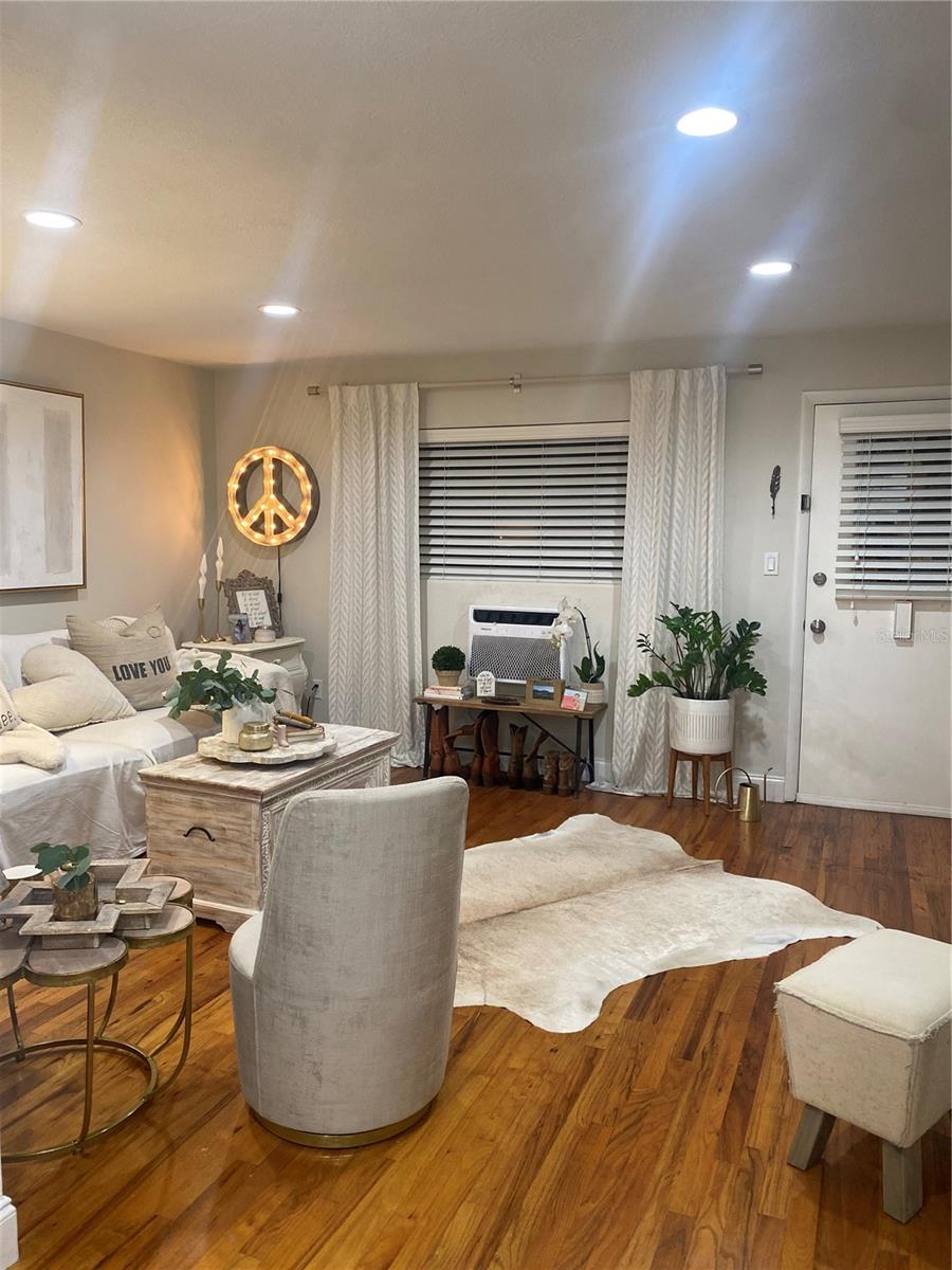 HAMPSHIRE HOUSE - Residential