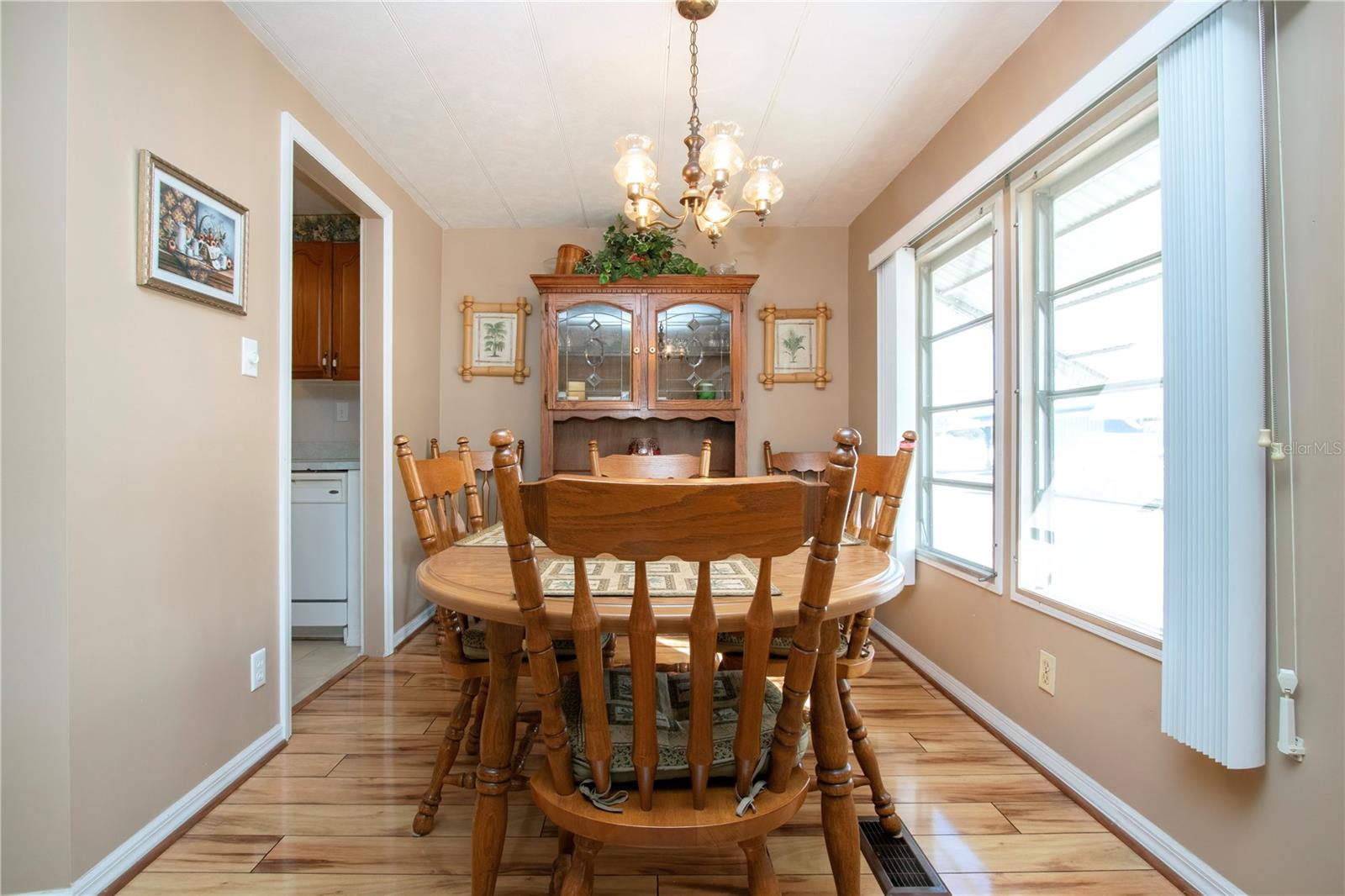 SKYWAY VILLAGE ESTATES CO-OP - Residential