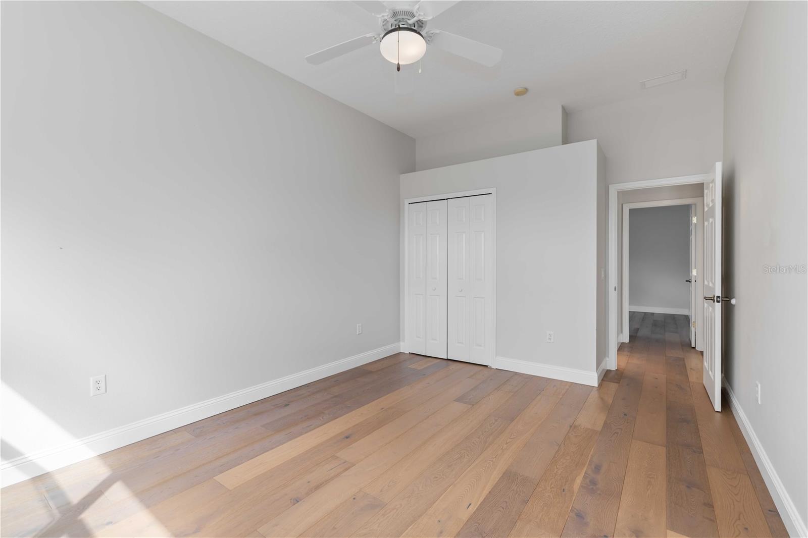 ASHLEY TRACE AT UNIVERSITY PLACE - Residential