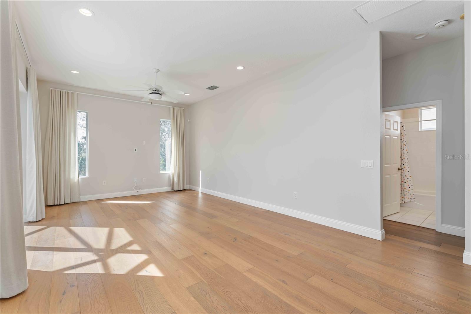 ASHLEY TRACE AT UNIVERSITY PLACE - Residential