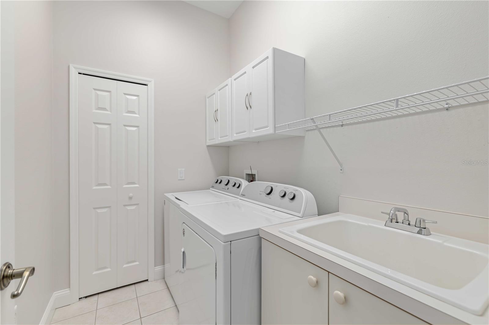 ASHLEY TRACE AT UNIVERSITY PLACE - Residential